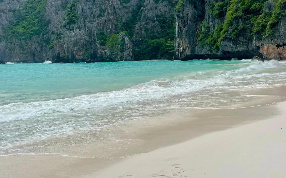 The twin bays of Phi Phi Don seen from the island viewpoint